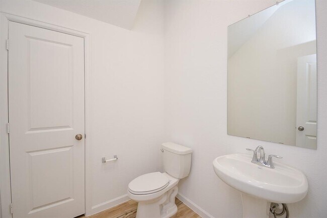 Building Photo - 5410 Holly Hvn Ct