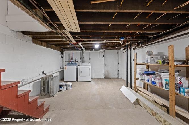 Building Photo - 302-304-304 Vine St