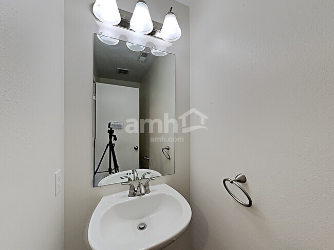 Building Photo - 18704 94th Ave Ct E
