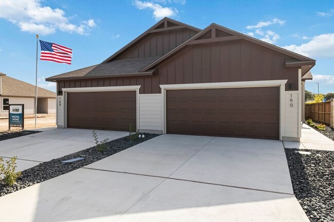 Building Photo - Brand New Amanda Park Townhome | 3 Bed, Private Yard & Modern Finishes