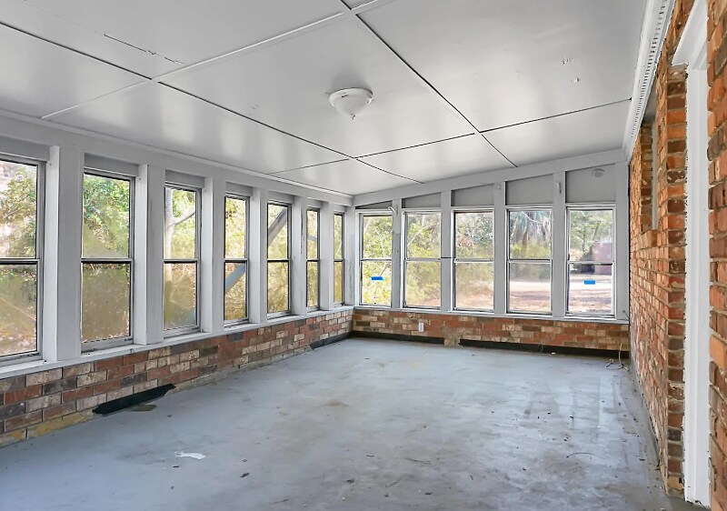 Building Photo - 407 Hayne St