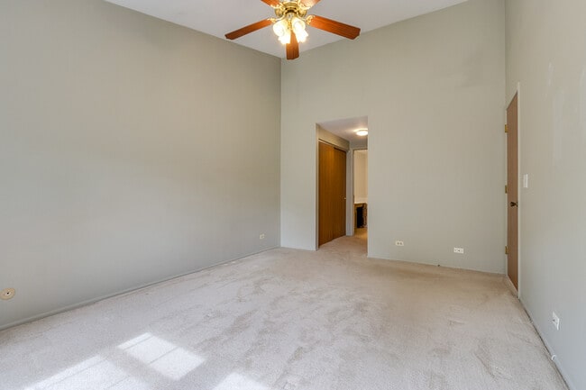 Building Photo - 164 White Branch Ct
