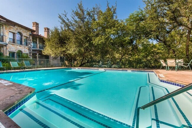 Building Photo - 1000 Liberty Park Dr