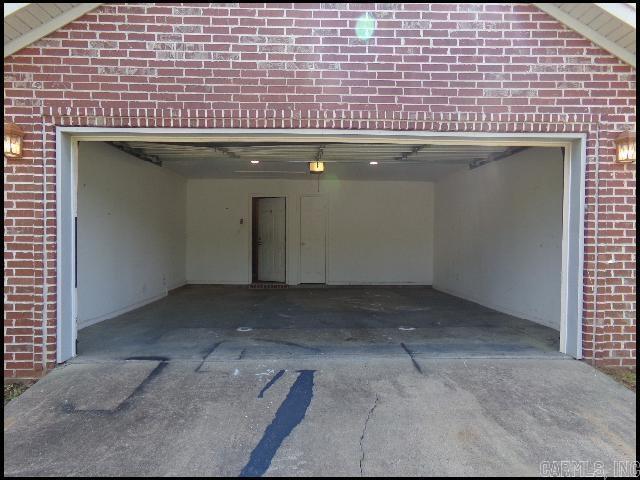 Building Photo - 2820 Falcon Ct