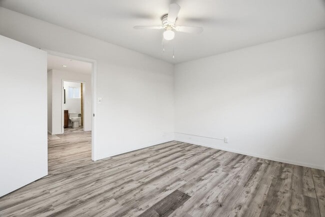 Building Photo - 511 Buel Ave