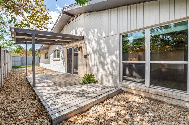 Building Photo - 7032 Briarmeadow Dr