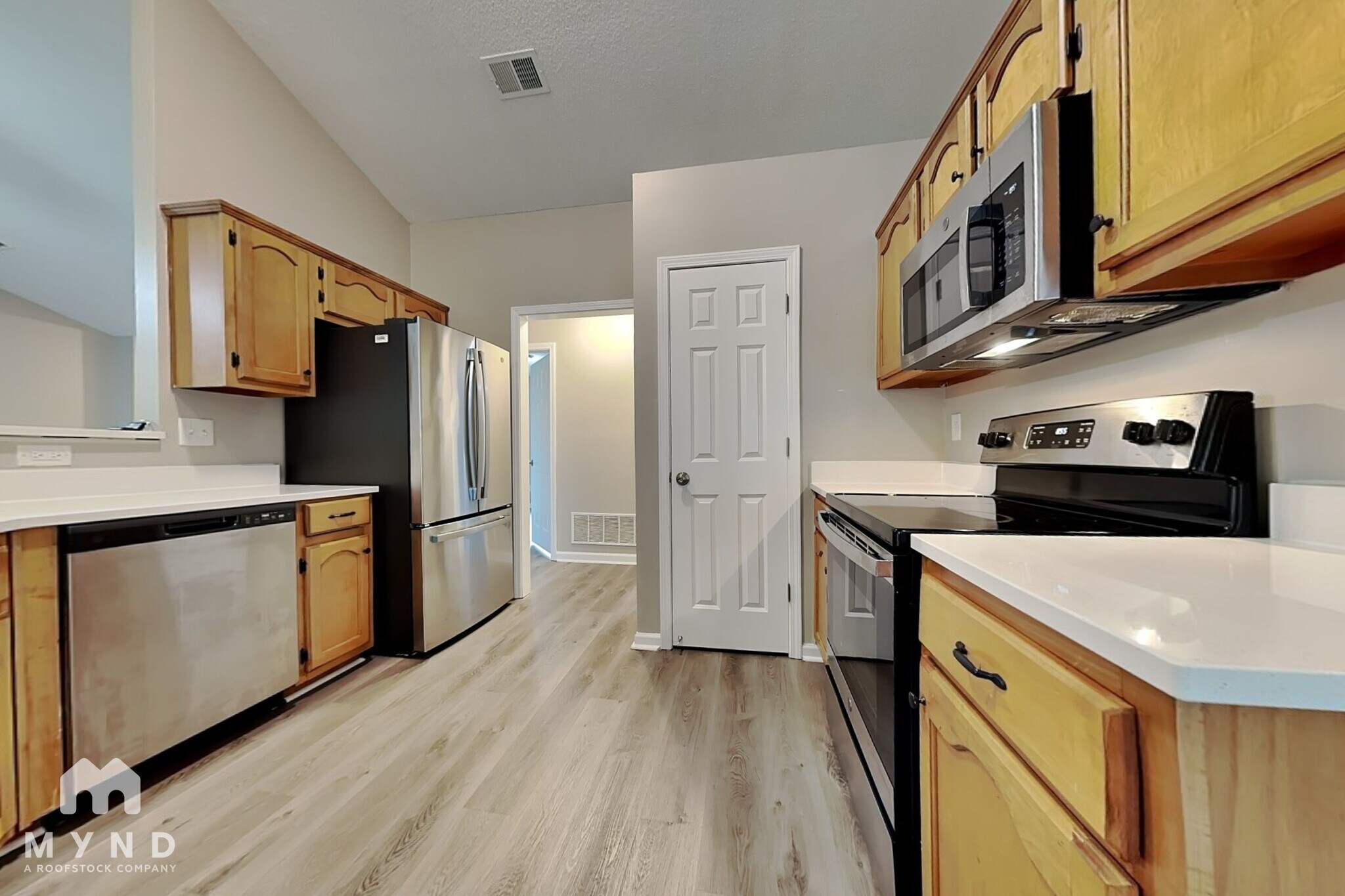 Building Photo - 10374 Cottage Oaks Dr