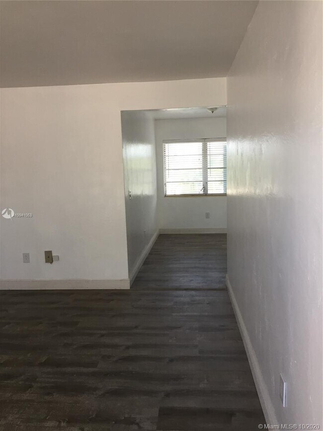 Building Photo - 4172 Chase Ave