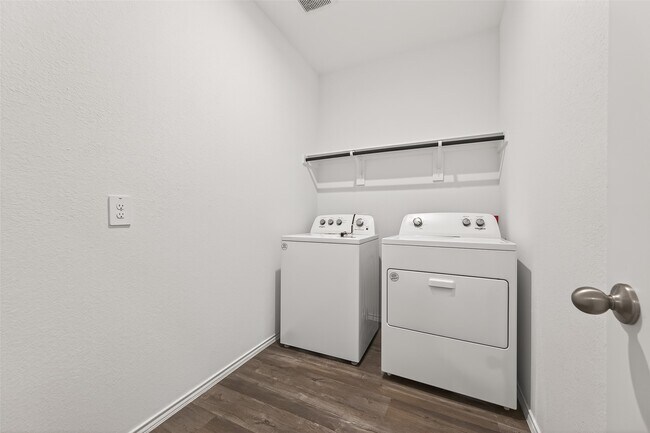 Building Photo - 24721 Majestic Cone Ln