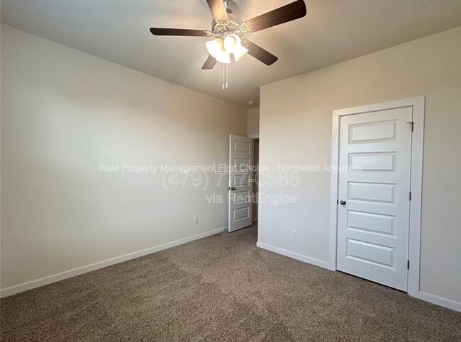 Building Photo - 4801 W Triangle St