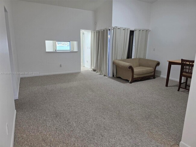 Building Photo - 1500 Jefferson Dr