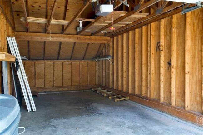 Building Photo - 4 Polo Club Rd