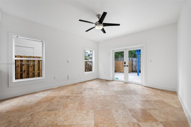 Building Photo - 2922 Virginia St