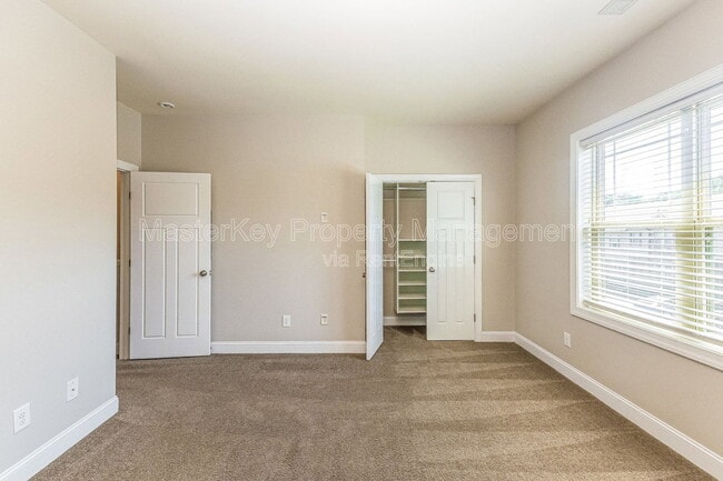 Building Photo - 2805 Piedmont River Way