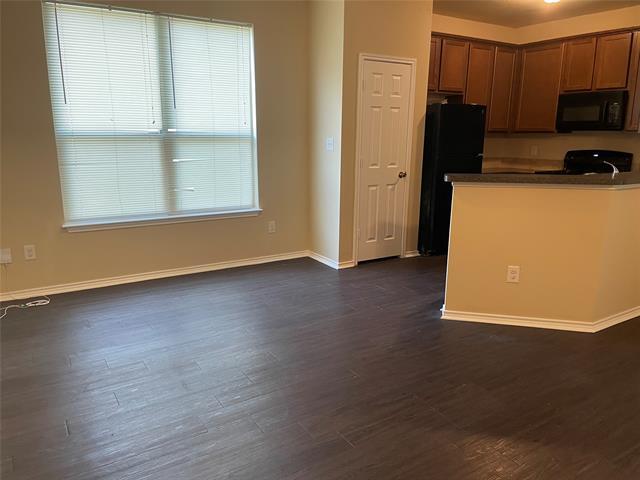 Building Photo - 338 Castleridge Dr