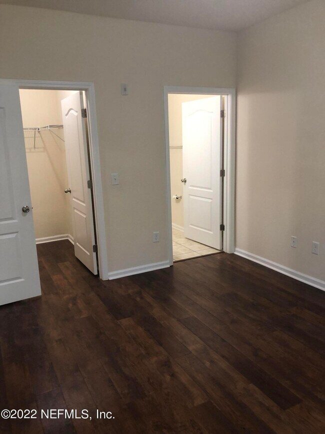 Building Photo - 4990 Key Lime Dr