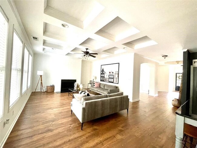 Building Photo - 612 Hanover Dr