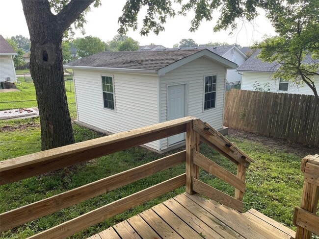 Building Photo - 1662 Knightwood Ln