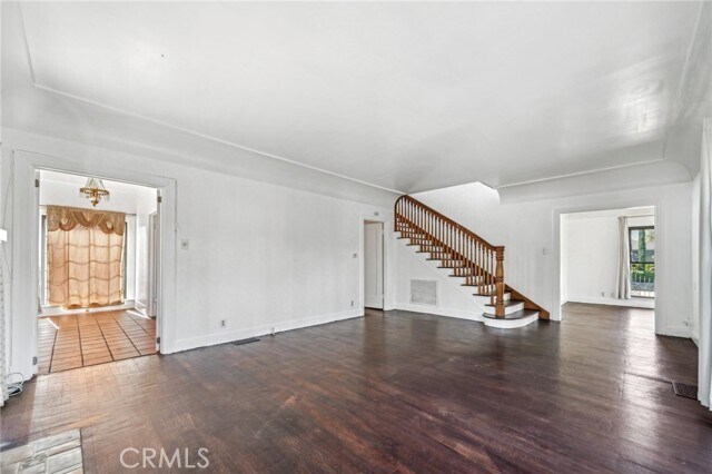 Building Photo - 3098 N Arrowhead Ave