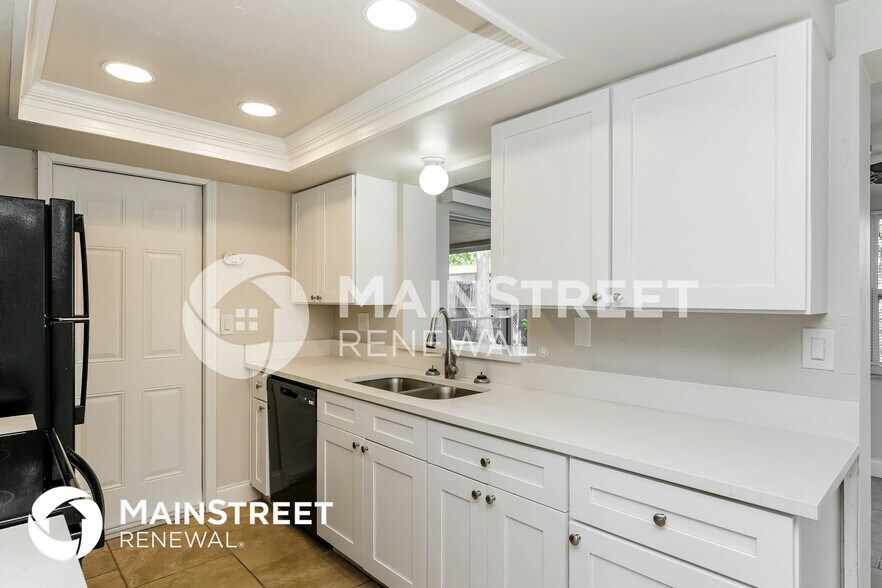 Building Photo - 7625 Ilex Dr