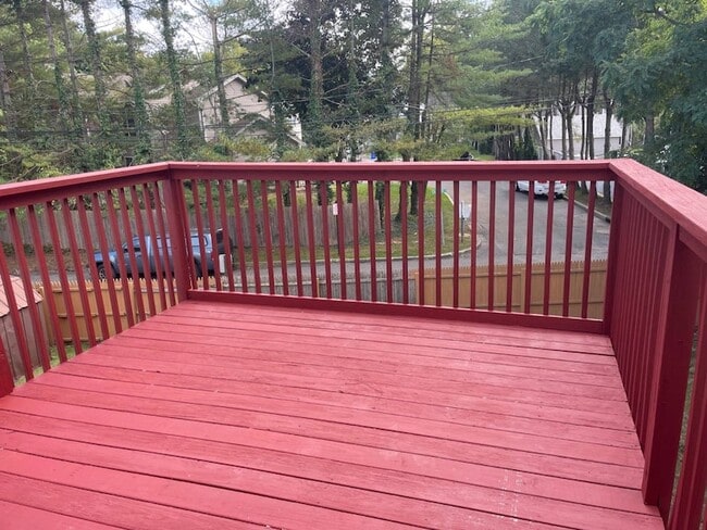 Building Photo - 18 William St