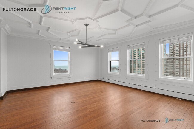 Building Photo - 534 W Stratford Pl
