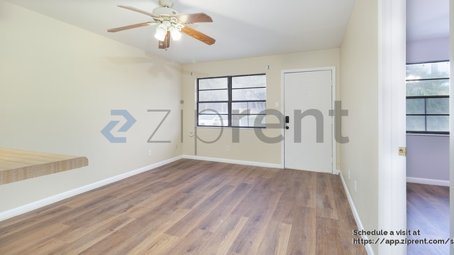 Building Photo - 604 Roselyn Ave