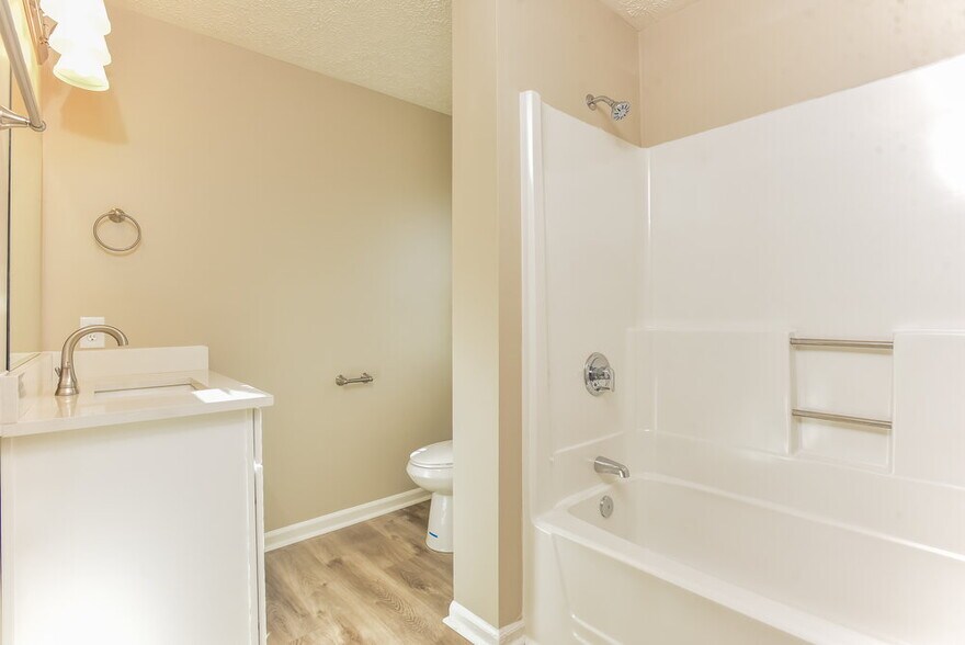 Building Photo - 1423 Marymont Dr