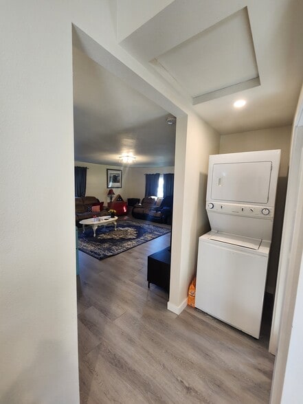 Building Photo - 785 NW West St