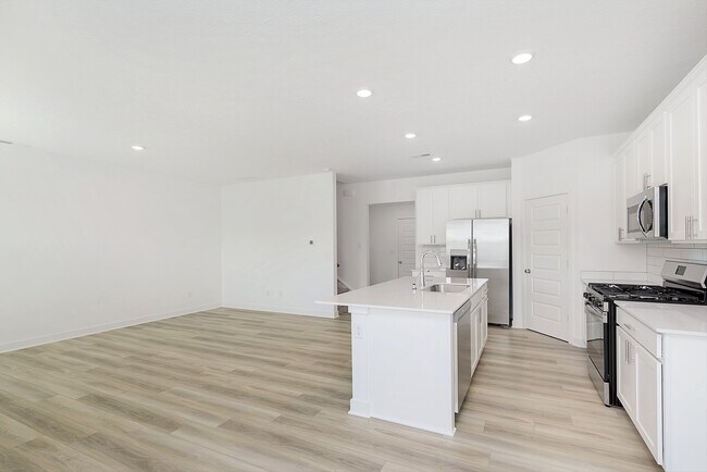 Building Photo - 17290 Wellburn Dr