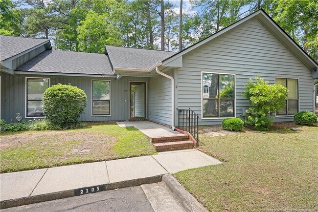 Building Photo - 2105 Wexford Oaks Ct