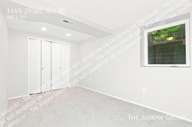 Building Photo - 1445 293rd Ave NE