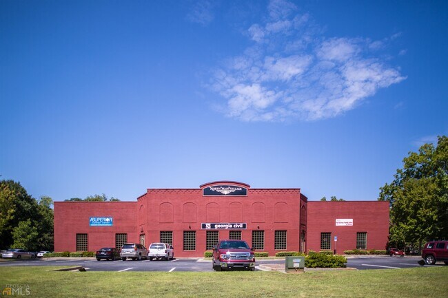 Building Photo - 315 N Main St