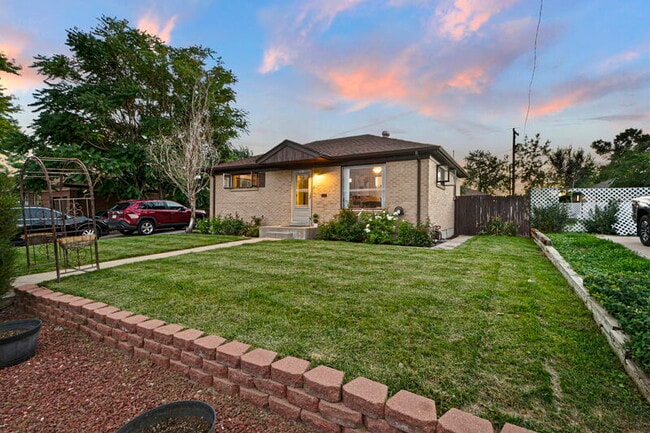 Building Photo - 10853 Pearl Ct