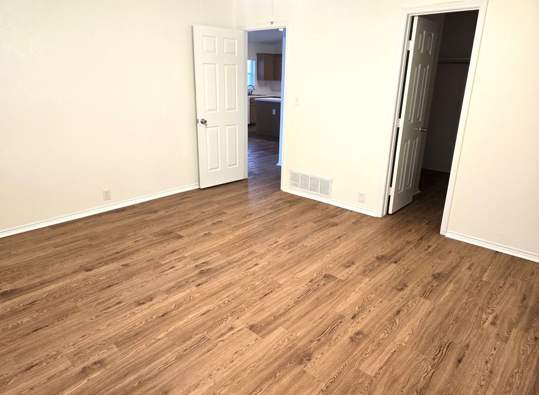 Building Photo - 1802 Berkley Dr