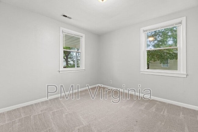 Building Photo - 3424 Argonne Ave