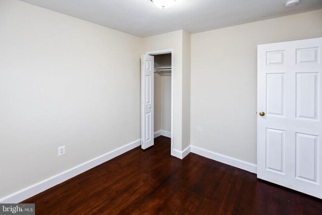 Building Photo - 4773 Elison Ave