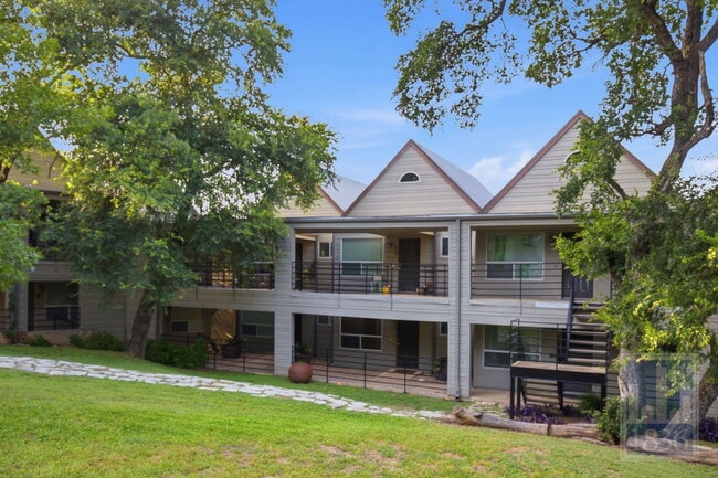 Building Photo - 1514 Parker Ln