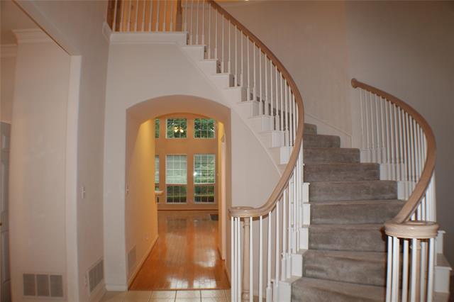 Building Photo - 7017 Dogwood Creek Ln