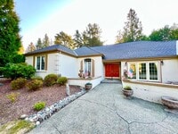 Building Photo - 13906 205th Ave NE