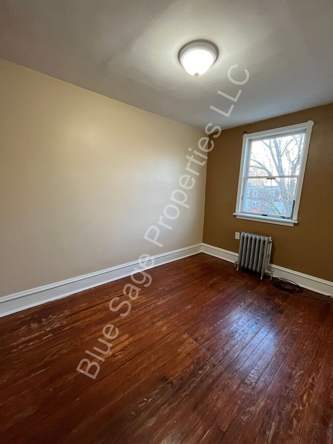 Building Photo - Beautiful 3 Bedroom 1 Bath in Upper Darby!