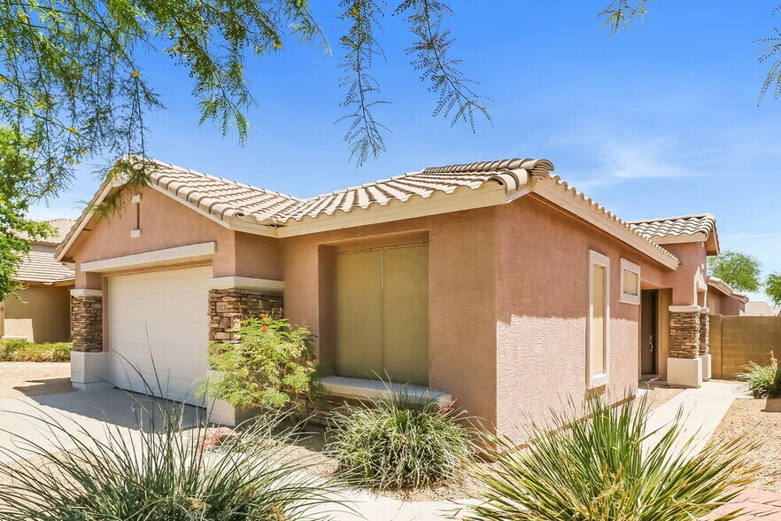 Building Photo - 15233 W Banff Ln