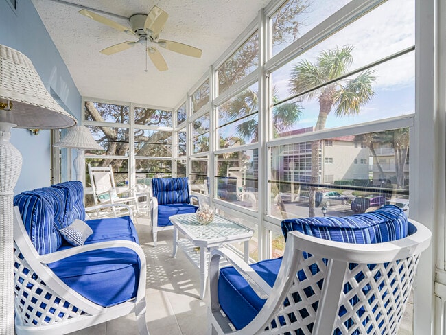 Building Photo - 5400 Jimmy Buffett Mem Hwy