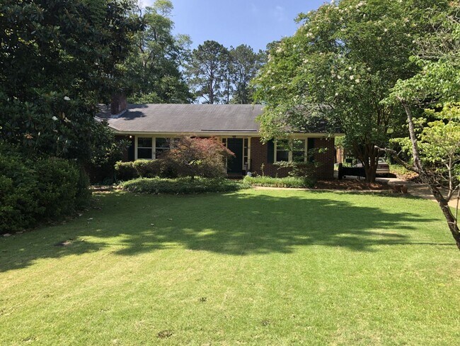 Primary Photo - 2820 Nancy St
