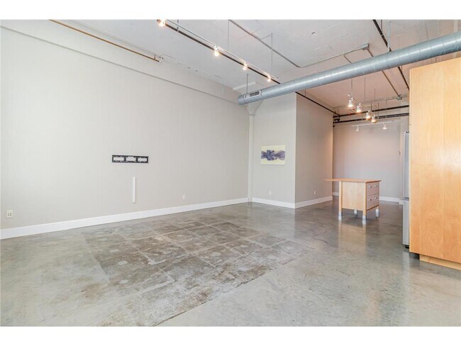 Building Photo - 730 Stinson Blvd NE