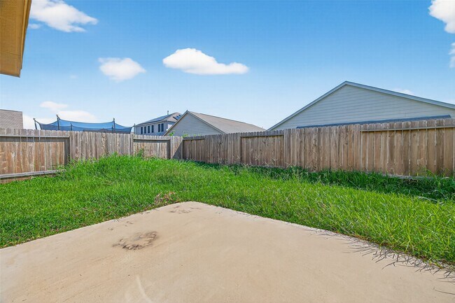 Building Photo - 5530 Casa Calvet Dr