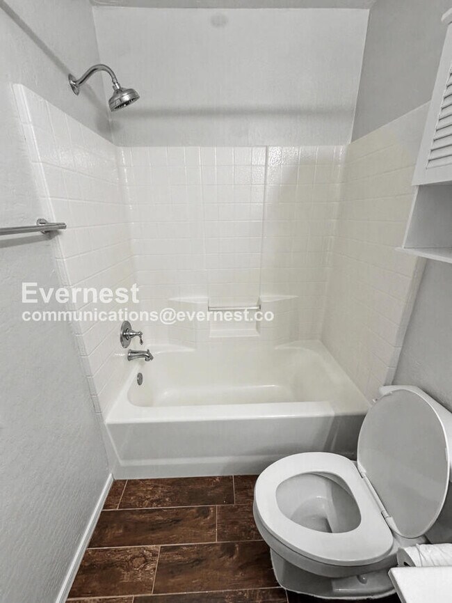 Building Photo - 4819 E Shapinsay Dr