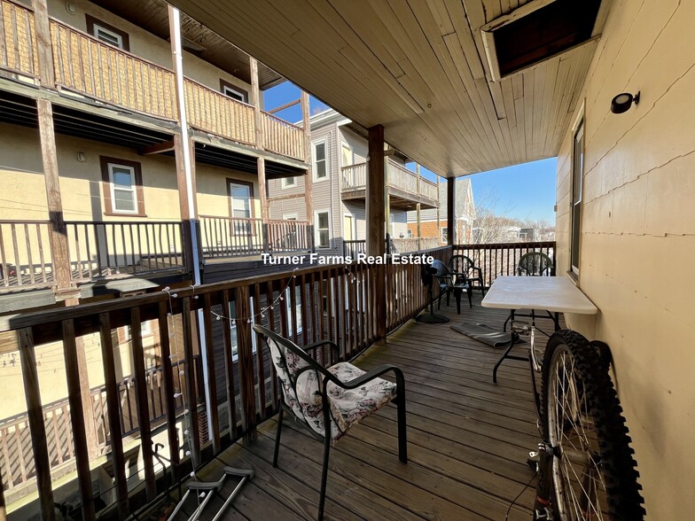 Building Photo - 83 Wensley St