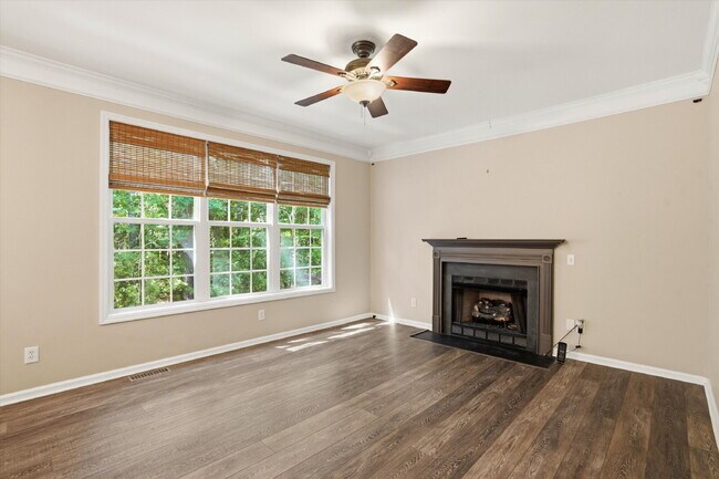 Building Photo - "Exquisite 4-Bed Sanctuary with Cozy Fireplace & Spacious 2,204 Square Foot Layout on Willoughby ...