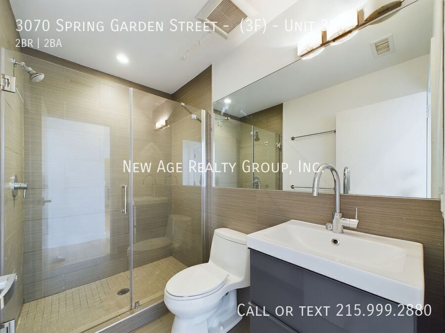 Building Photo - 3070 Spring Garden St